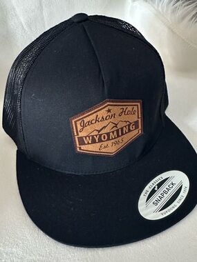 NWOT Jackson Hole Wyoming Black Snapback Trucker Hat